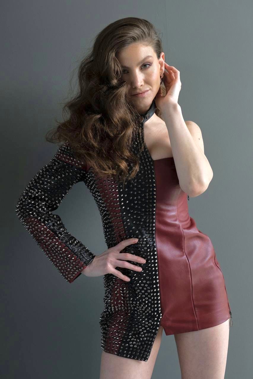 Zımba Detaylı Deri Mini Elbise Kiralık